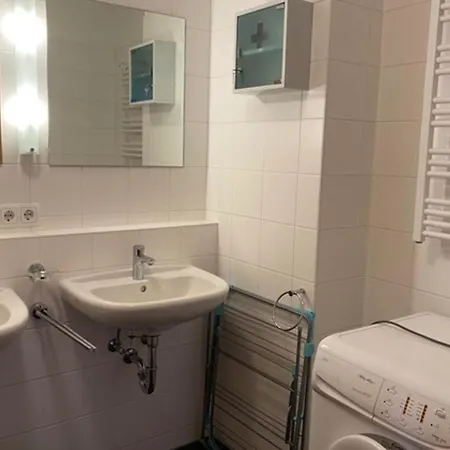 Claudia 6 By Smr - Inc And Near Gondola * 劳里斯